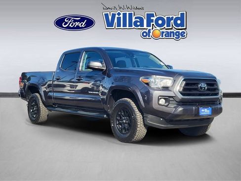 Used 2020 Toyota Tacoma SR5 RWD image 1