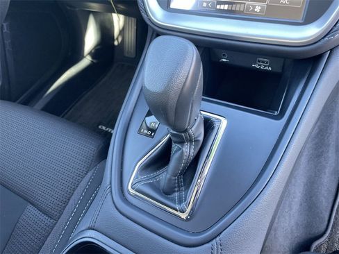 Used 2025 Subaru Outback image 24