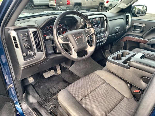 Used 2019 GMC Sierra 1500 SLE w/ SLE Value Package AWD/4WD image 10