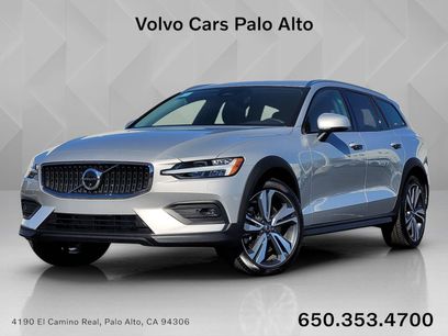 Certified 2025 Volvo V60 B5 Cross Country Plus