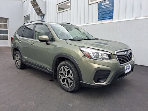 Used 2019 Subaru Forester Premium w/ All-Weather Package AWD/4WD image 7