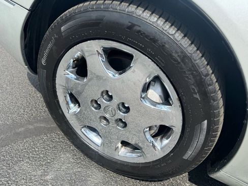 Used 2002 Lexus LS 430 image 16