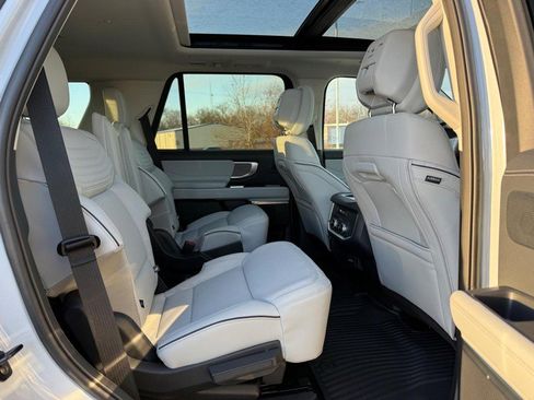 New 2026 Ford Expedition Platinum w/ Platinum Ultimate Package image 6