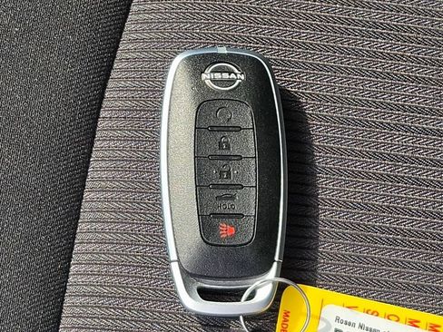 Used 2025 Nissan Sentra SV w/ All-Weather Package FWD image 31