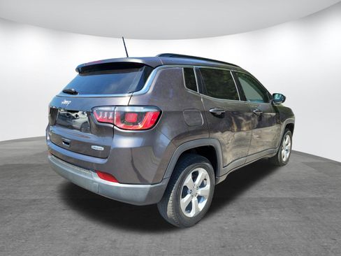 Used 2018 Jeep Compass Latitude AWD/4WD image 23