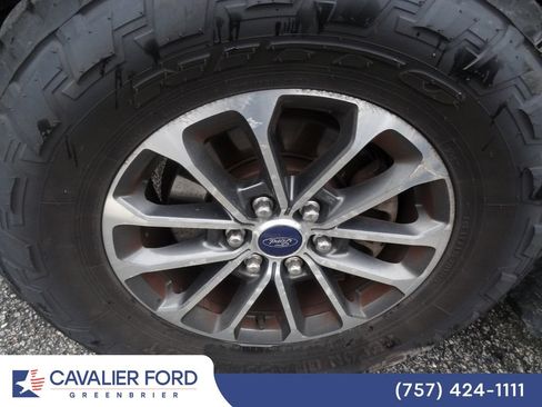 Used 2018 Ford F150 XLT w/ Equipment Group 302A Luxury AWD/4WD image 11