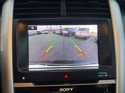 Used 2013 Ford Edge Sport w/ Driver Entry Pkg image 33