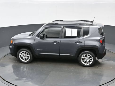 Used 2022 Jeep Renegade Latitude AWD/4WD image 35