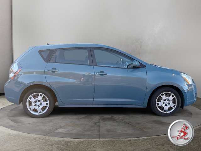 Used 2009 Pontiac Vibe w/ Preferred Package FWD image 8