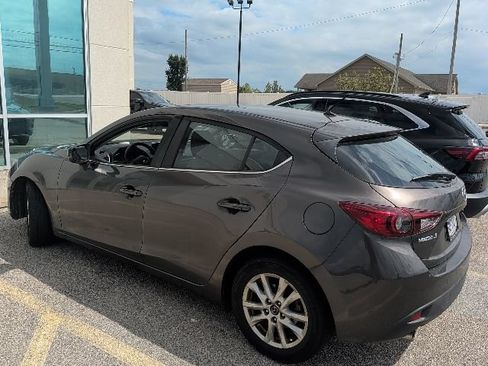 Used 2016 MAZDA MAZDA3 i Sport w/ Preferred Equipment Package FWD image 2