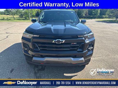 Used 2024 Chevrolet Colorado Z71 w/ Z71 Convenience Package 2 AWD/4WD image 8