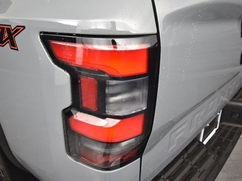 Used 2024 Nissan Frontier PRO-4X w/ Off-Road Protection Package image 12
