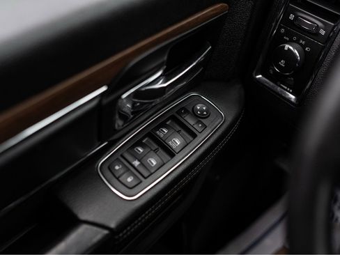 Used 2013 RAM 3500 Laramie w/ Convenience Group image 16