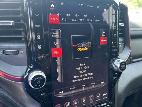 Used 2020 RAM 1500 Rebel w/ Rebel Level 1 Equipment Group AWD/4WD image 8