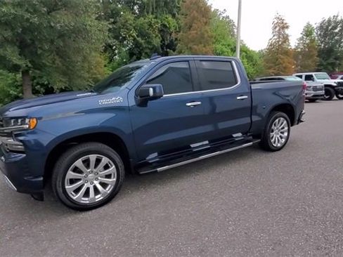 Used 2020 Chevrolet Silverado 1500 High Country w/ Technology Package image 4