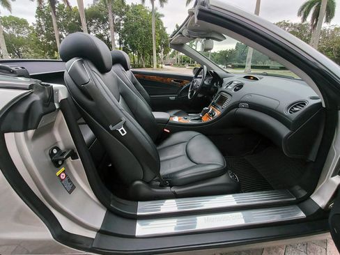 Used 2007 Mercedes-Benz SL 550 image 18