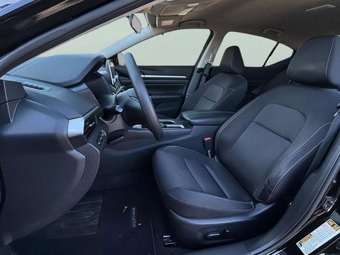 Used 2022 Nissan Altima 2.5 SV image 18