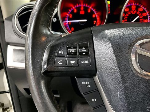 Used 2010 MAZDA MAZDA3 s Grand Touring image 23