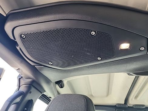 Used 2024 Jeep Wrangler Sahara image 14