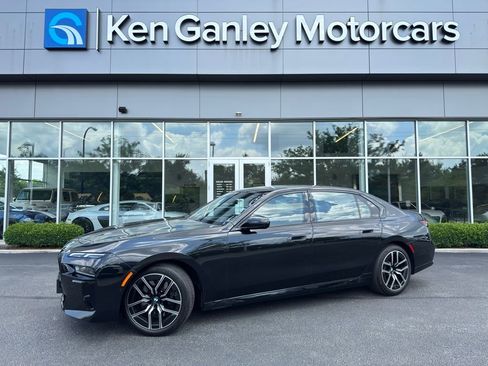 Used 2024 BMW 760i xDrive w/ Premium Package 2 image 1