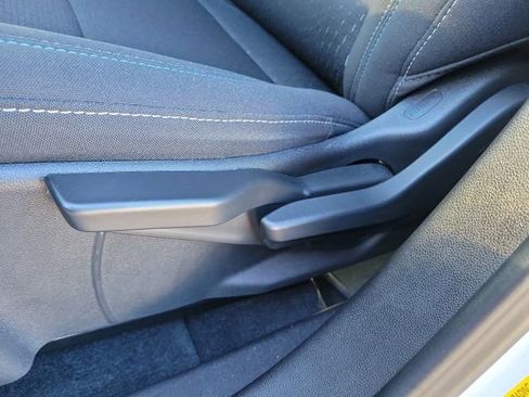 Certified 2025 Chevrolet Equinox EV LT image 17