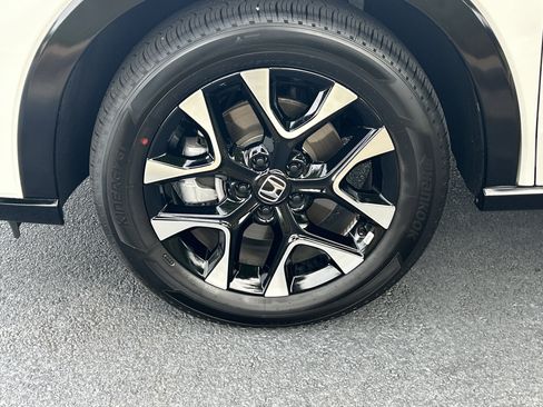 Used 2026 Honda HR-V EX-L image 32