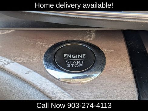 Used 2023 Ford Explorer Platinum w/ Technology Package AWD/4WD image 20