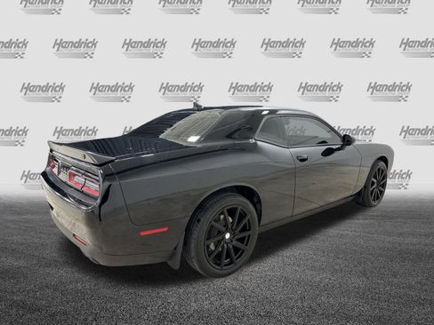 Used 2023 Dodge Challenger SXT w/ Plus Package image 10