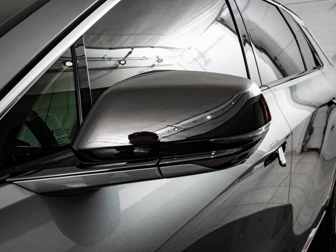 Used 2024 Cadillac Lyriq Luxury w/ LPO, Floor Liner Package image 15