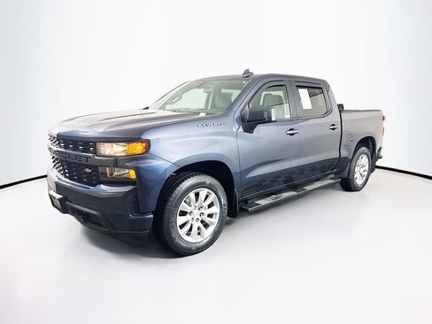Used 2021 Chevrolet Silverado 1500 Custom image 3