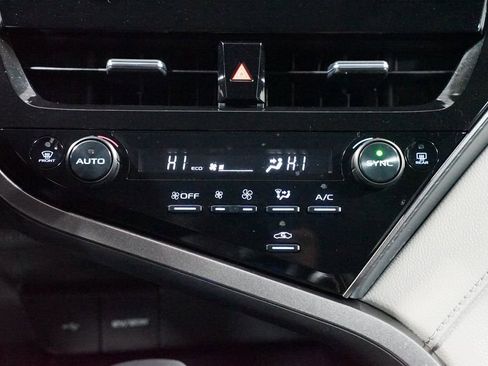 Used 2023 Toyota Camry LE image 19