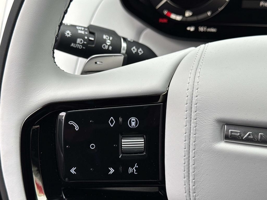 New 2026 Land Rover Range Rover Sport Dynamic SE AWD/4WD image 29