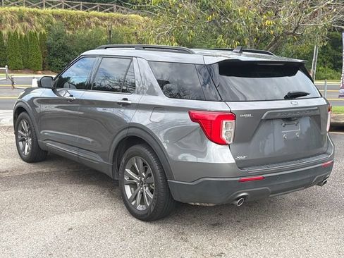 Used 2021 Ford Explorer XLT w/ Equipment Group 202A RWD image 6