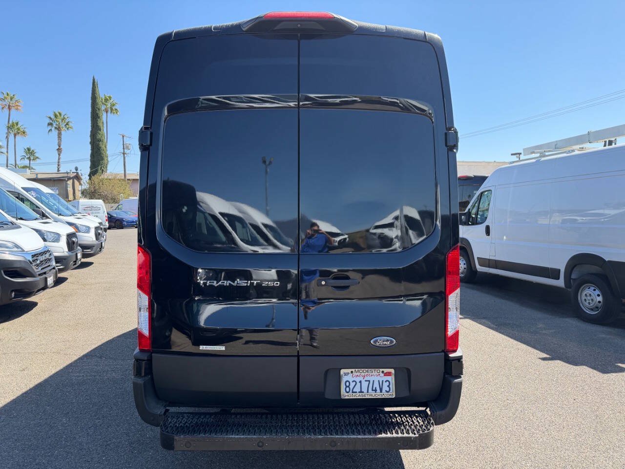 Used 2023 Ford Transit 250 148 High Roof Extended w/ Load Area Protection Package RWD image 8
