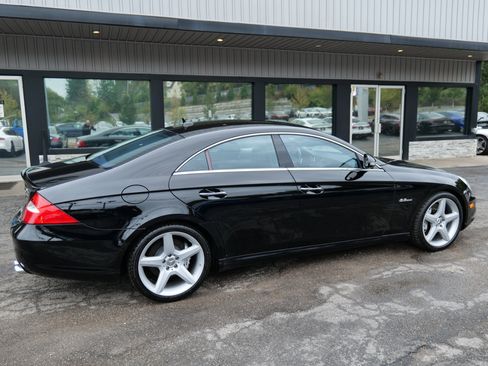 Used 2007 Mercedes-Benz CLS 63 AMG w/ P2 Pkg image 66