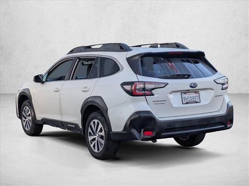 Used 2024 Subaru Outback Premium image 8