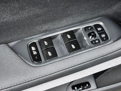 Used 2022 Polestar Polestar 2 w/ Plus Package image 16