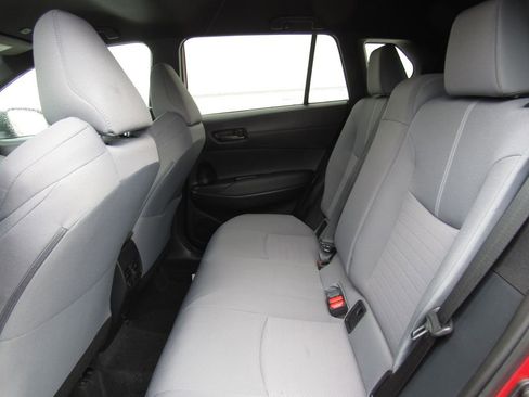 Used 2024 Toyota Corolla Cross SE image 14