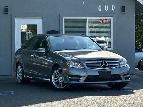 Used 2013 Mercedes-Benz C 250 Sedan image 3