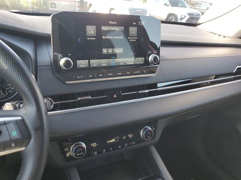 Used 2024 Mitsubishi Outlander SE image 28