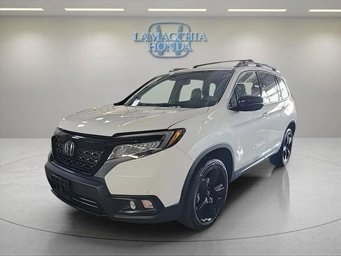 Used 2021 Honda Passport Elite image 2