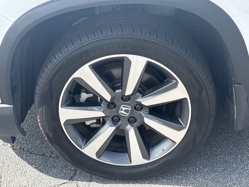 Used 2024 Honda Pilot Elite image 12