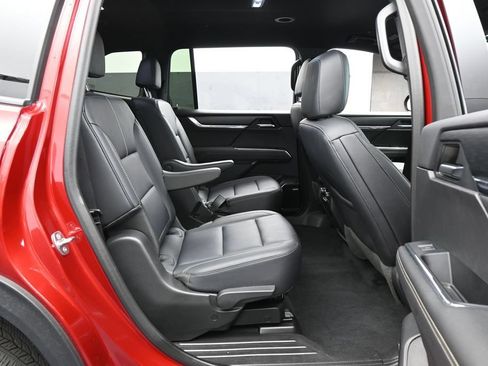 Used 2024 GMC Acadia Elevation w/ Luxury Package FWD image 43