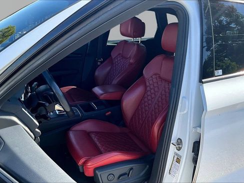 Used 2018 Audi SQ5 Prestige w/ Prestige Package AWD/4WD image 22