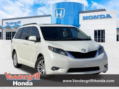 Used 2017 Toyota Sienna XLE Premium