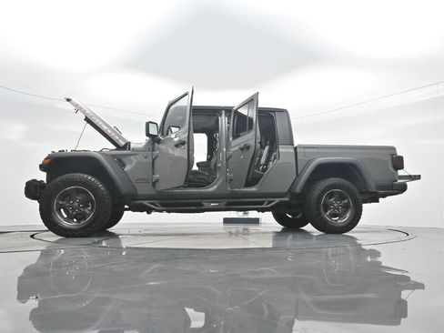 Used 2023 Jeep Gladiator Rubicon w/ Trailer Tow Package AWD/4WD image 40