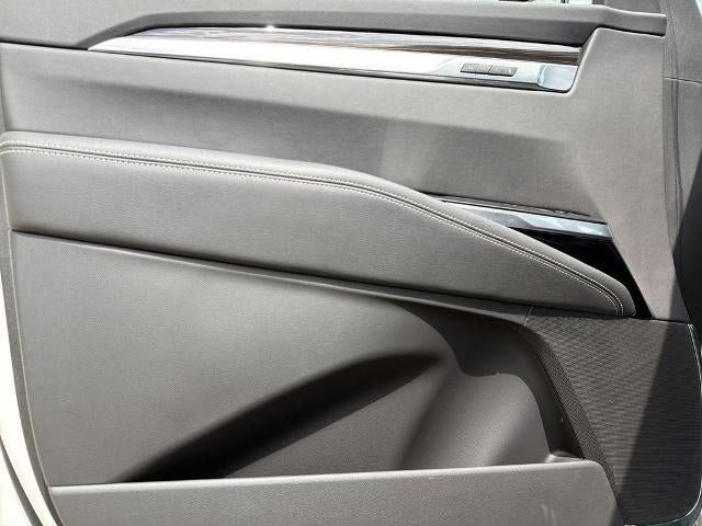 Certified 2025 Cadillac Escalade Premium Luxury w/ LPO, Floor Liner Package AWD/4WD image 10