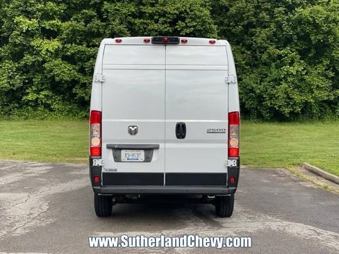Used 2025 RAM ProMaster 2500 w/ Safety Group FWD image 5