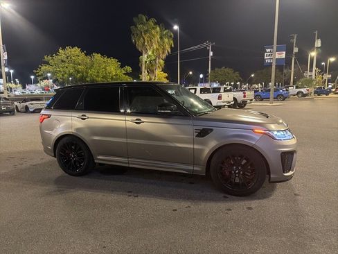 Used 2019 Land Rover Range Rover Sport SVR AWD/4WD image 3