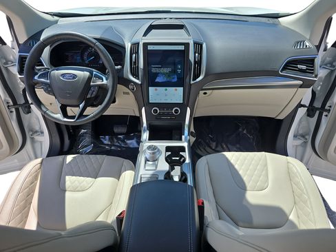 Used 2023 Ford Edge Titanium w/ Class II Trailer Tow Package AWD/4WD image 9